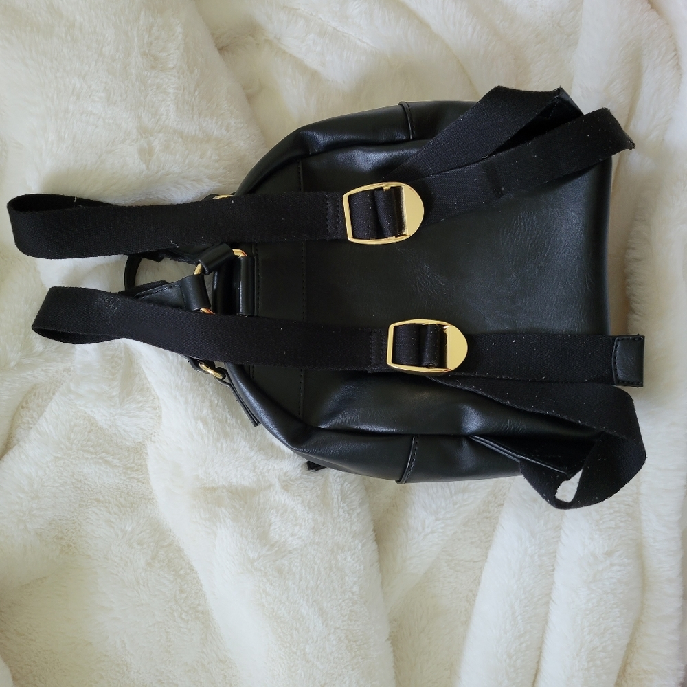 Tommy Hilfiger Backpack - Picture 3 of 4